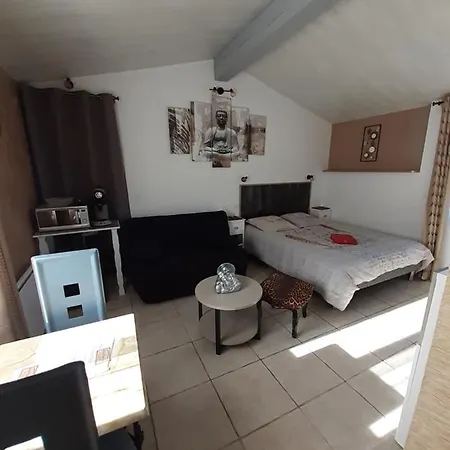 Aux Deux Elles Guest house